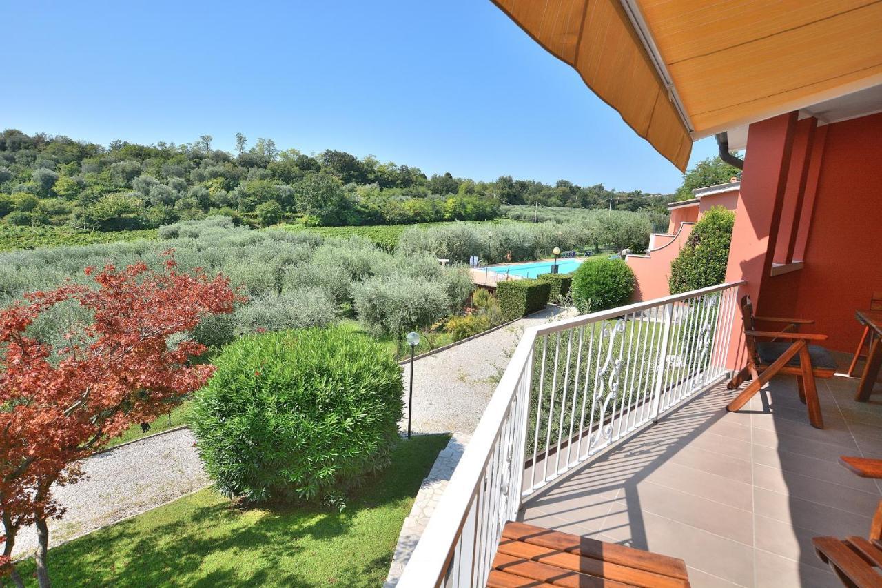 Apartment Joan Miro With Pool Bardolino Exterior photo
